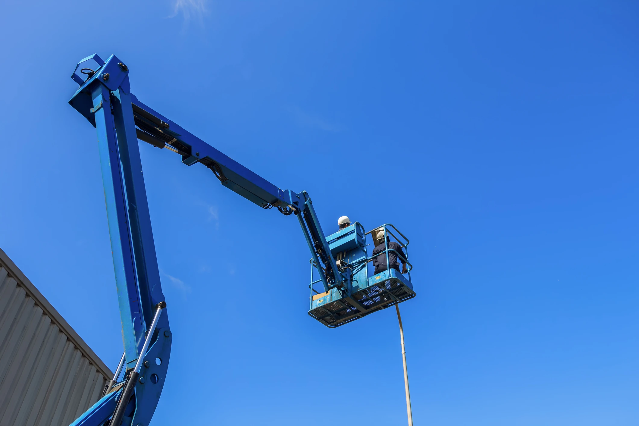 Spark Lighting Electrician Fixing Pole Light