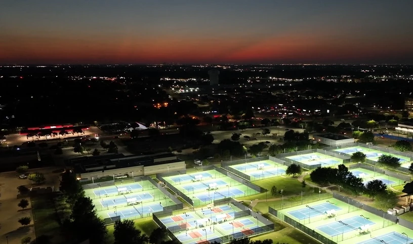 led flood lights in tennis sports fields