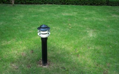 spark-lighting-solar-bollards-on-lawn-landscape